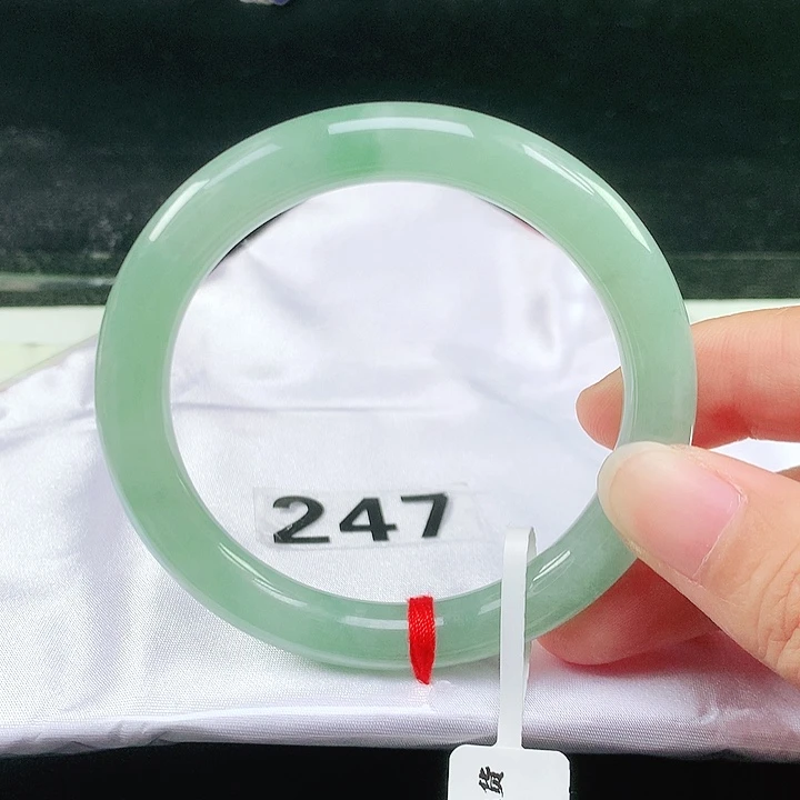 未镶嵌手镯翡翠翡翠手镯