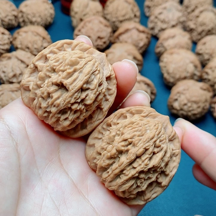 文玩核桃把件麦虎43