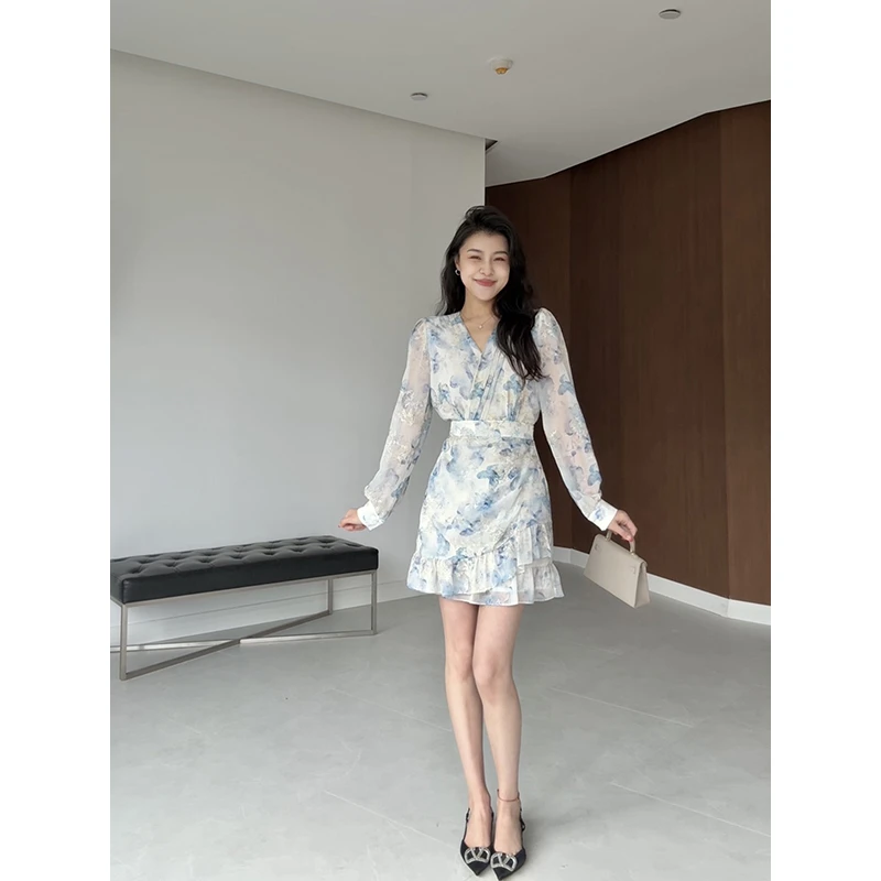 张阿星【花间漫步】春季新款雪纺印花别致气质V领连衣裙 W425Q00161