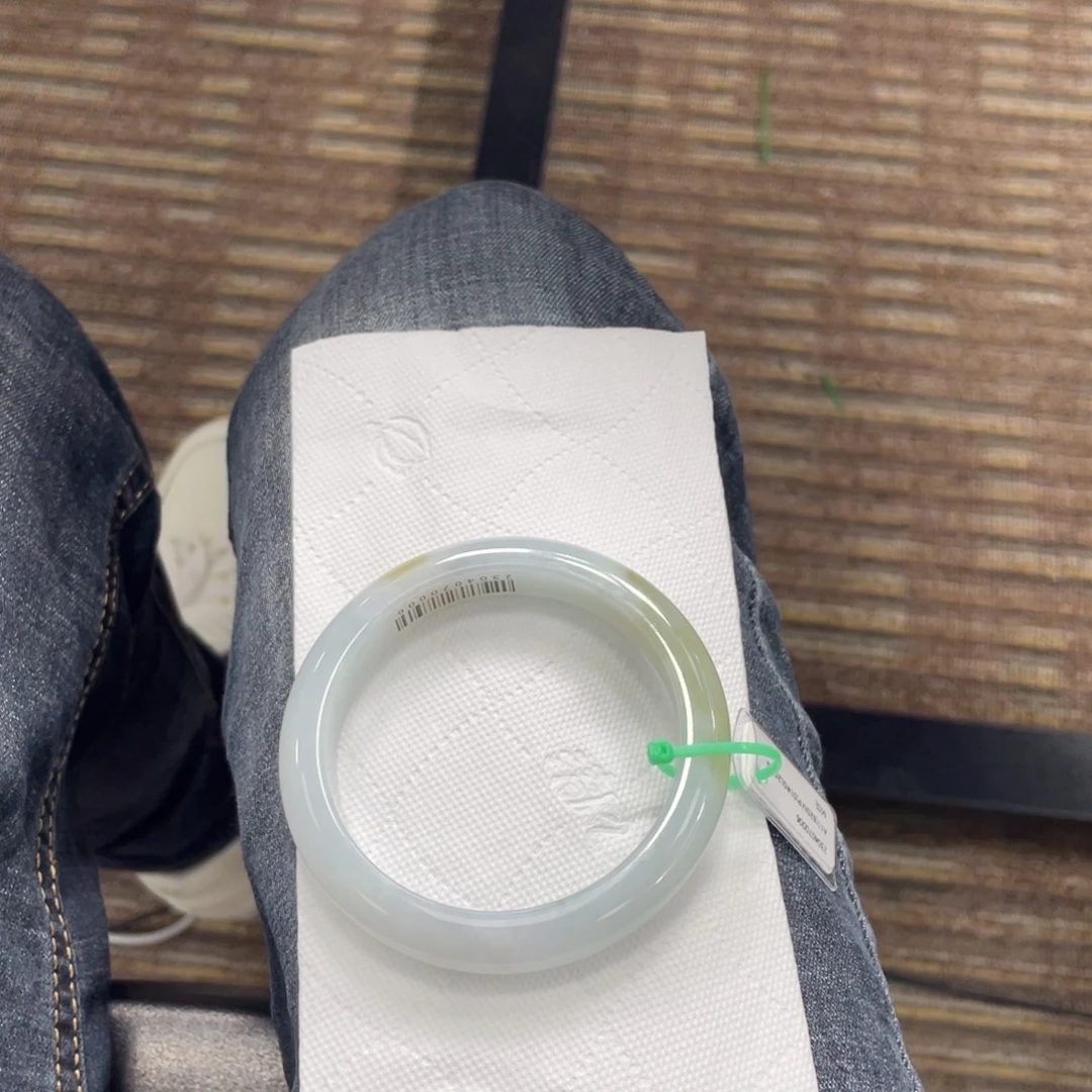 未镶嵌手镯翡翠手镯