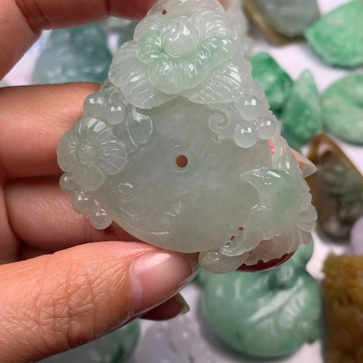 定制翡翠未镶嵌翡翠