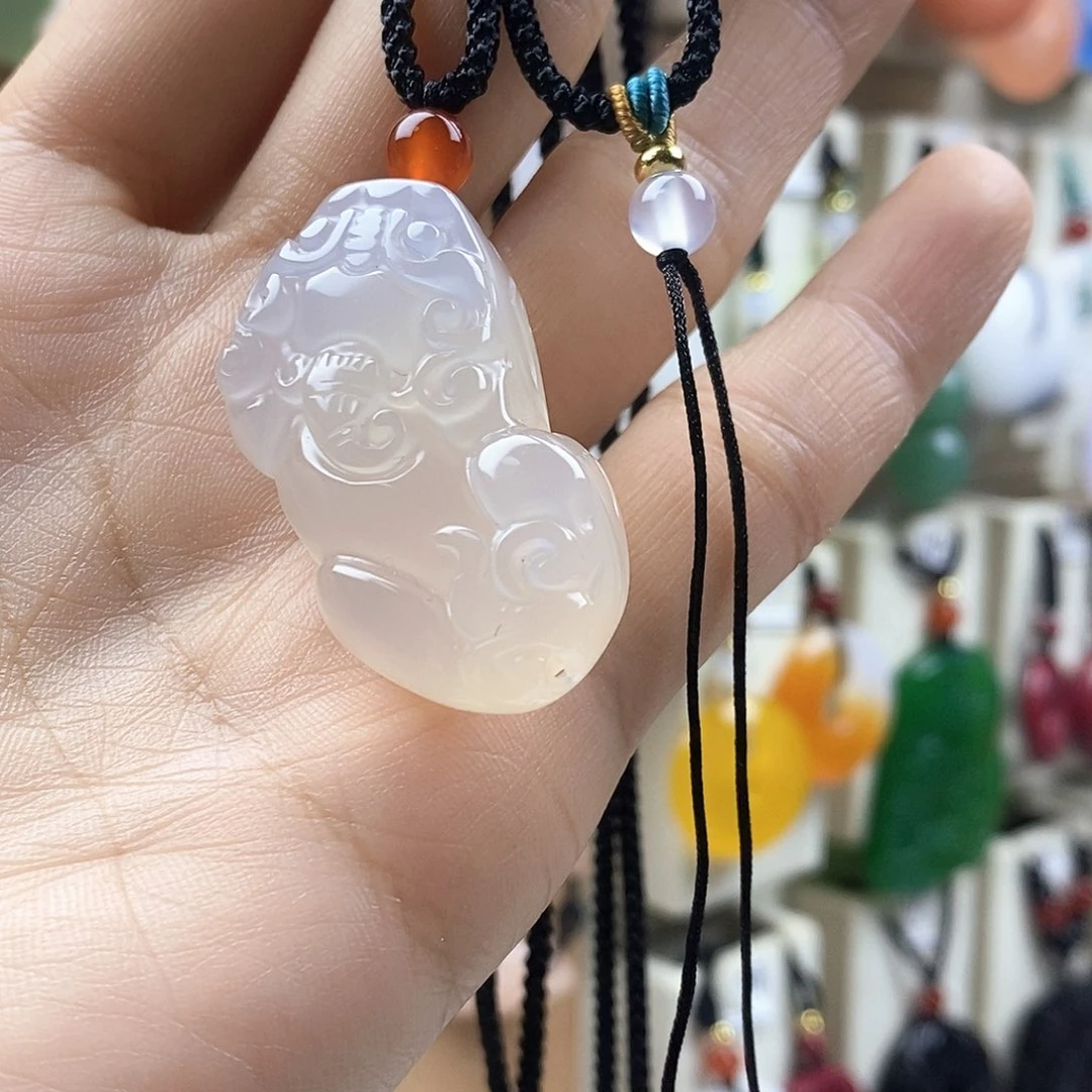 樂***樂石英质玉未镶嵌颈饰