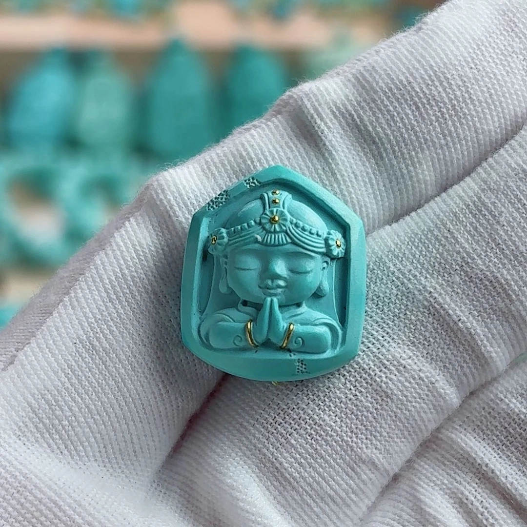 绿松石未镶嵌珠宝奇石