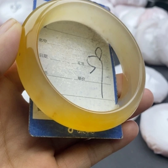 石英质玉未镶嵌手镯