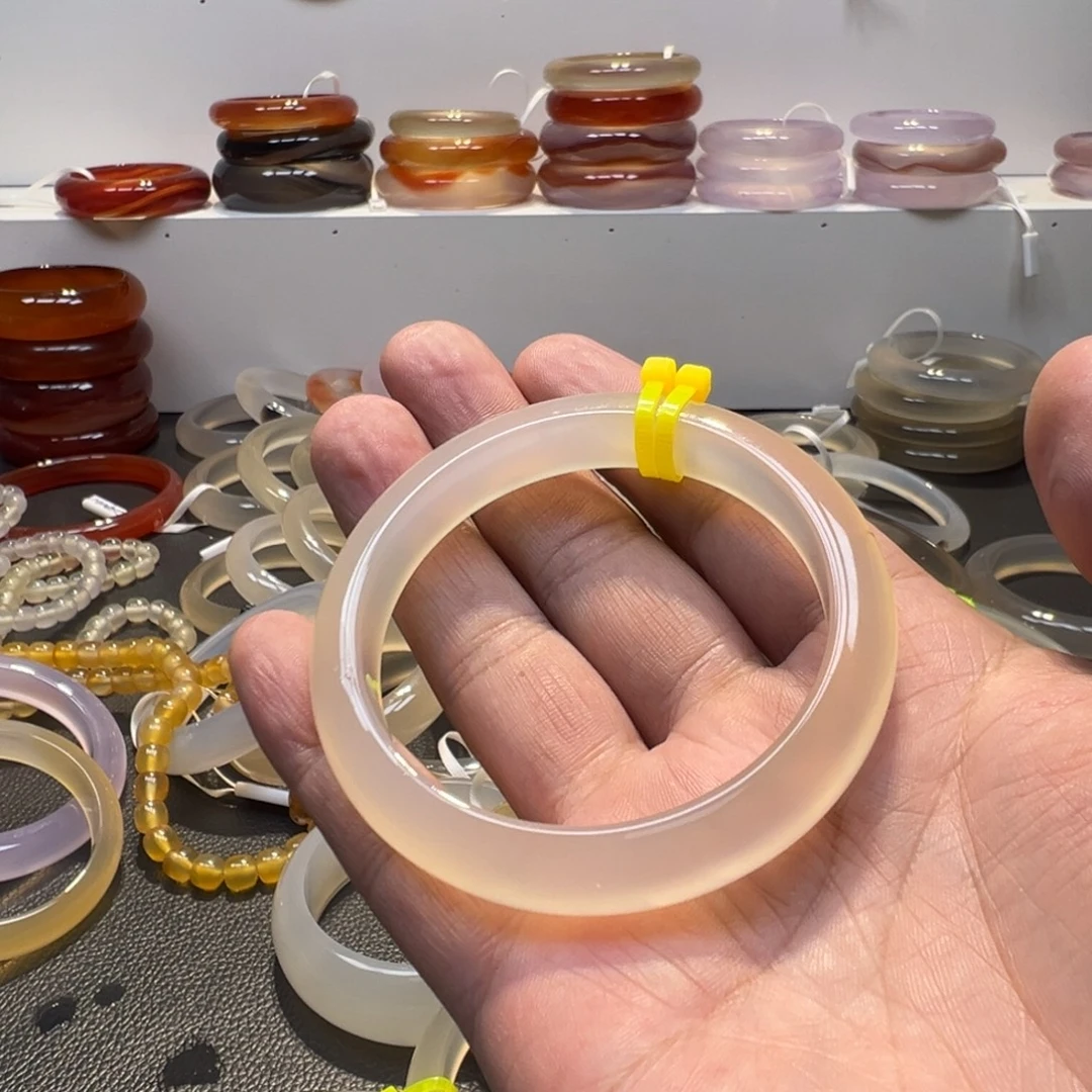 青***酪玛瑙/玉髓合金手镯