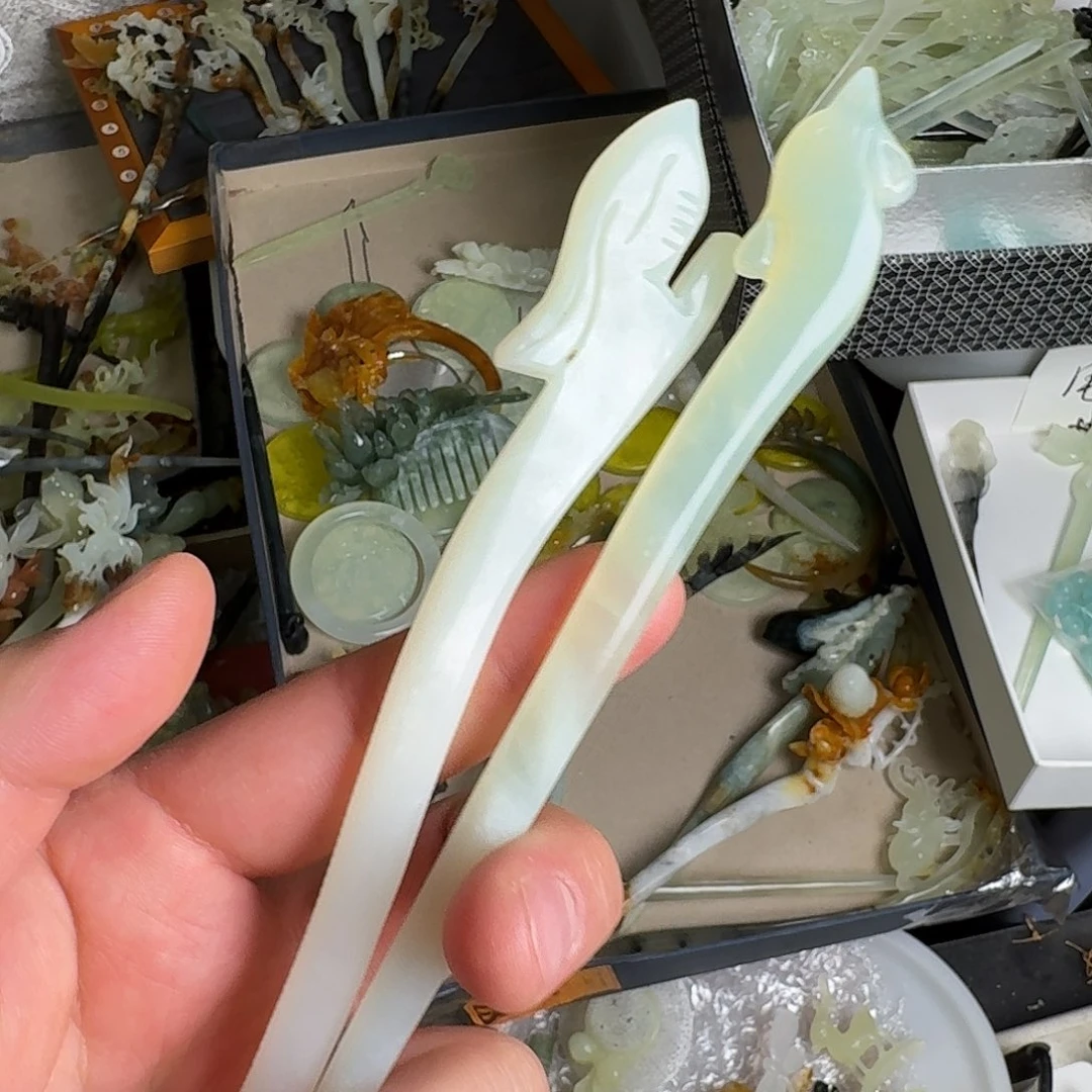 蛇纹石玉未镶嵌发饰