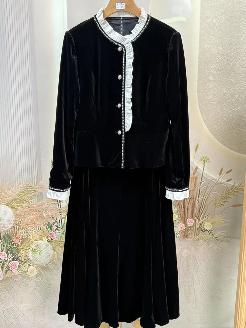 拉科家丝绒套装半裙名媛