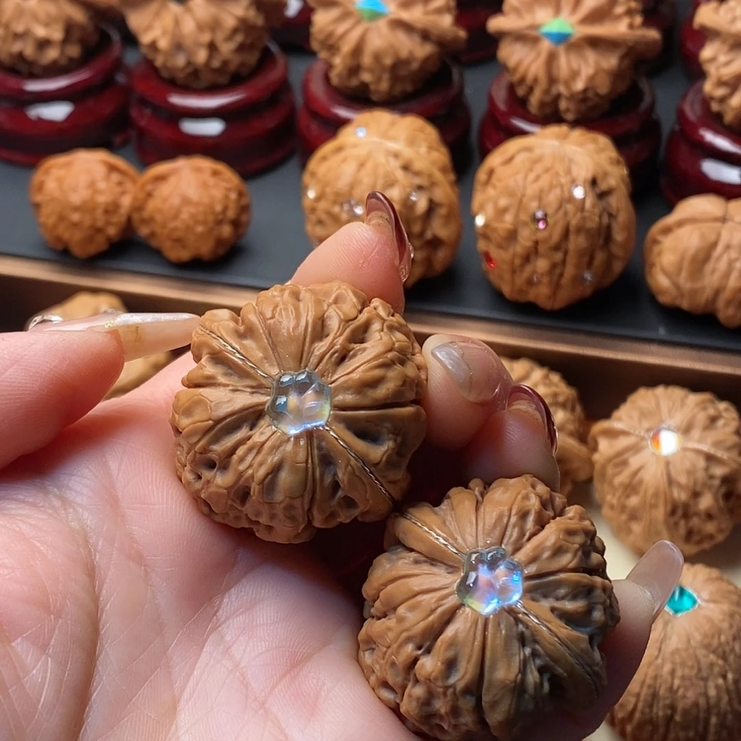 文玩核桃吊坠甲骨文