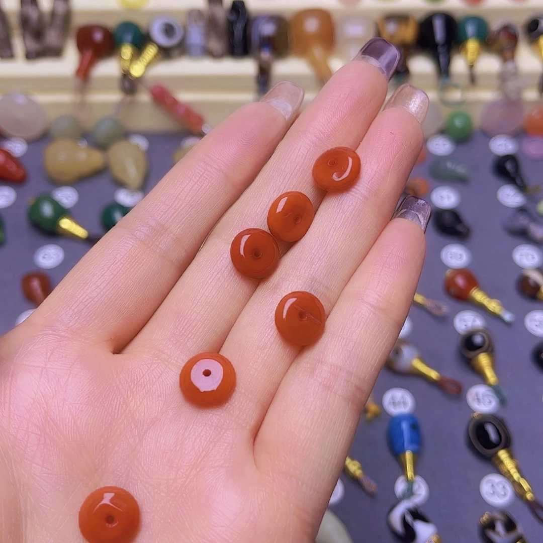 玛瑙/玉髓隔珠未镶嵌何*祥