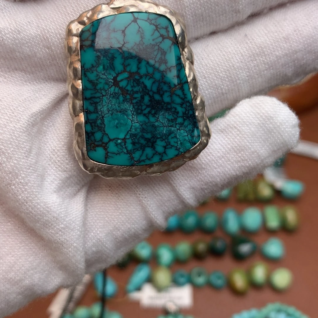 冰***暖绿松石未镶嵌珠宝奇石