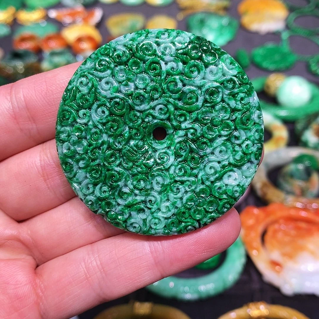 翡翠未镶嵌颈饰翡翠