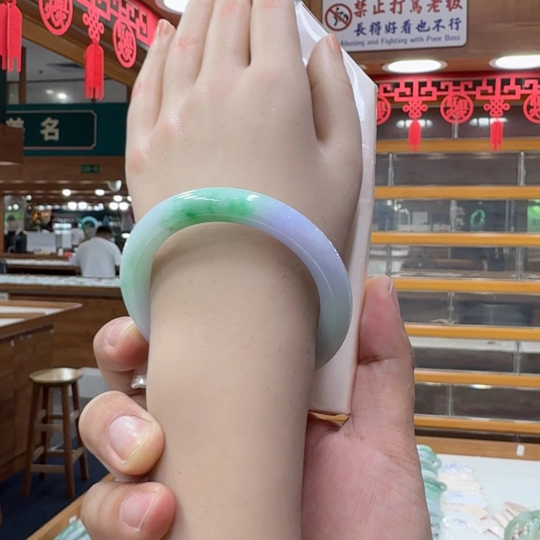 翡翠手镯未镶嵌买断
