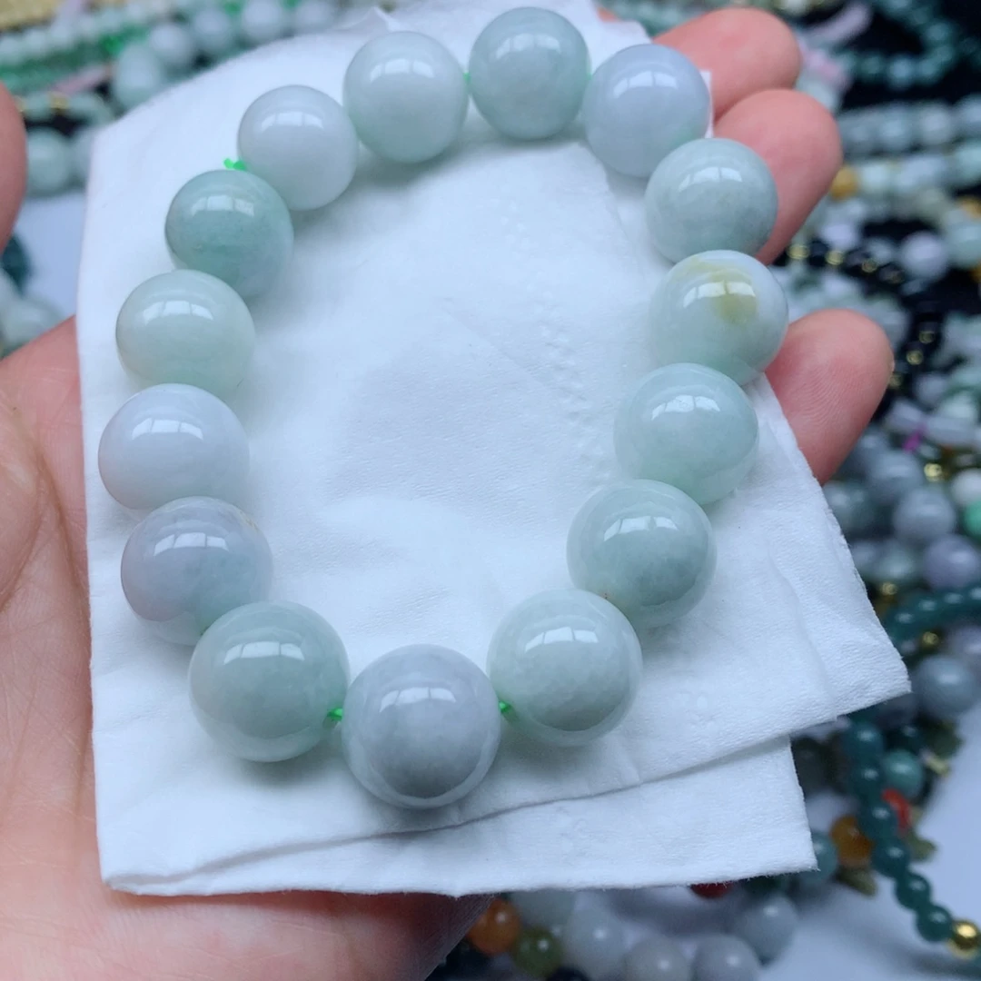 翡翠未镶嵌颈饰珠子