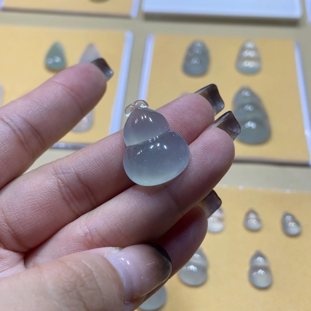 未镶嵌定制翡翠葫芦