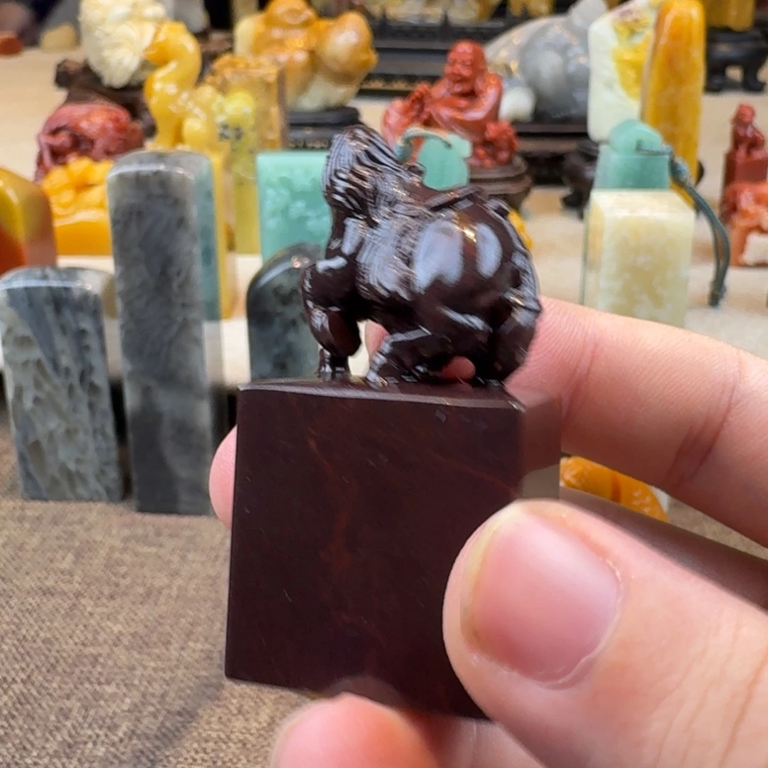 更****寿山石印石月尾118