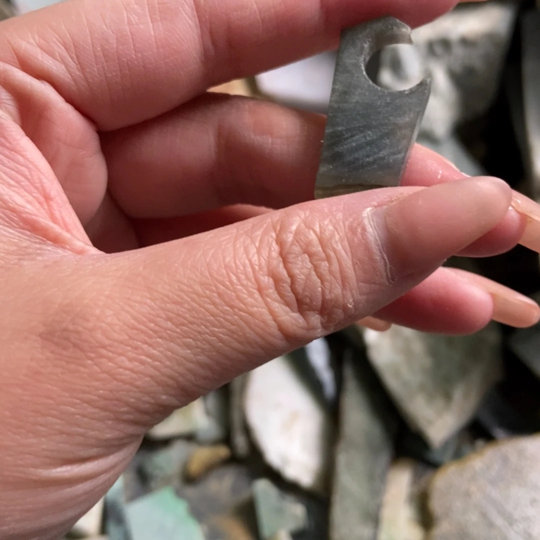 翡翠未镶嵌挂件天然翡翠