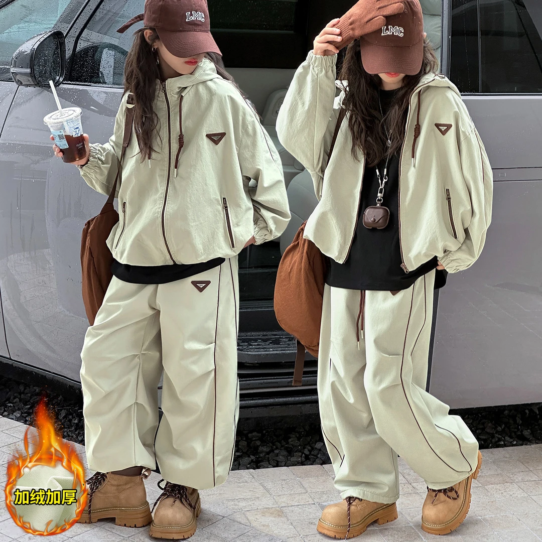 女童秋冬季加绒加厚宽松版小朋友外套加绒休闲长裤套装时尚运动