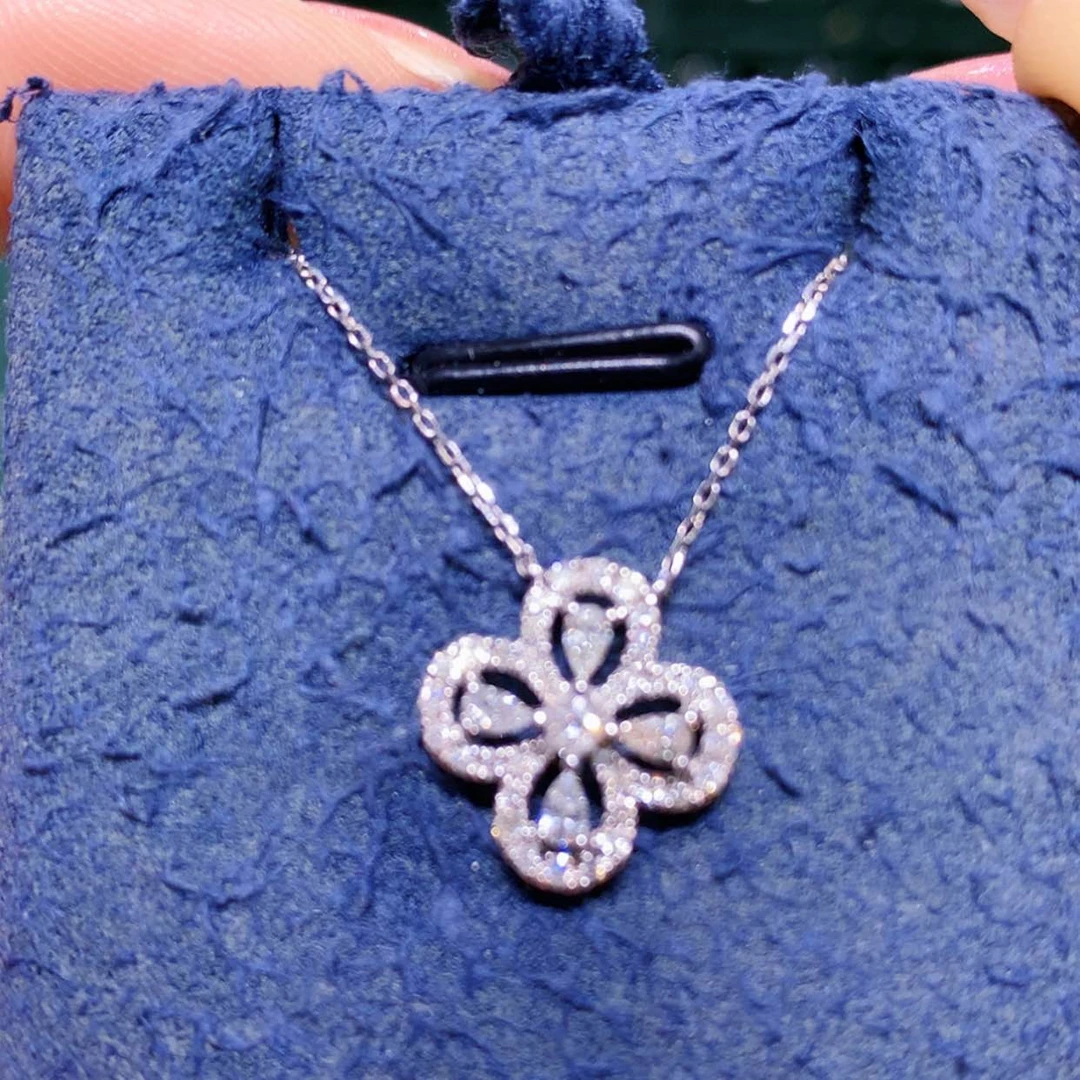 【闪购商品】钻石颈饰18K金镶嵌项链