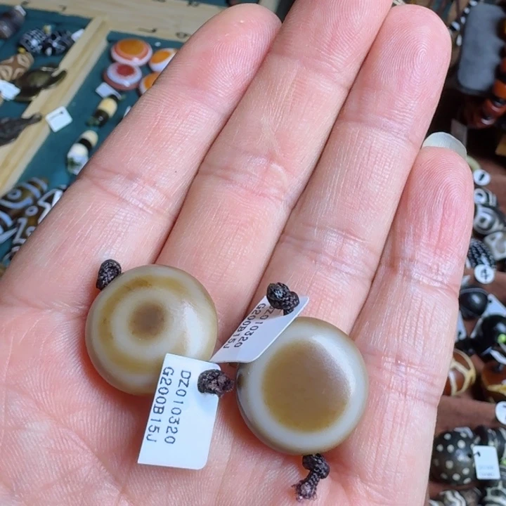 玛瑙/玉髓颈饰未镶嵌还****友