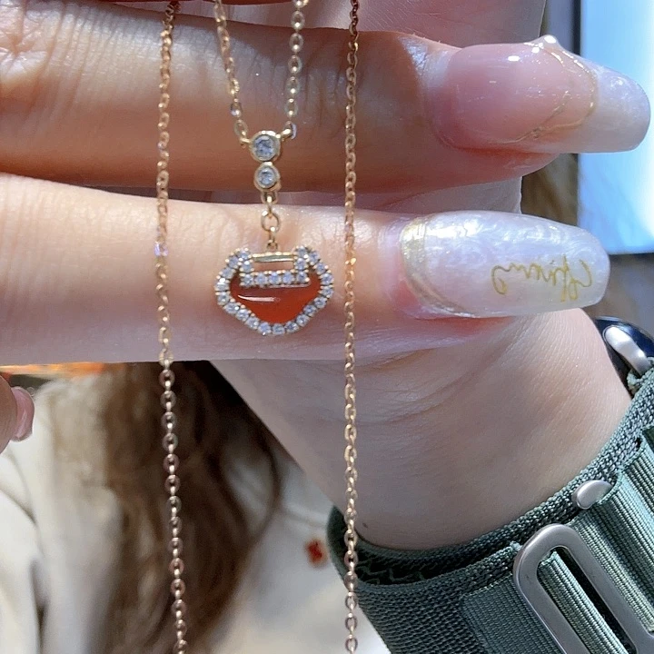 钻石项链18K金镶嵌如意锁