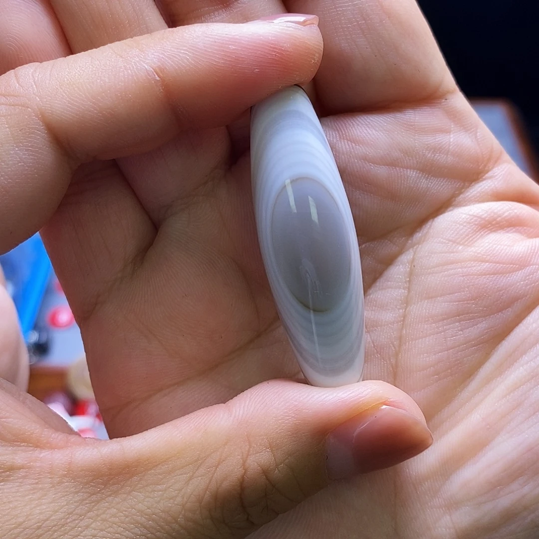 腾***腾玛瑙/玉髓未镶嵌颈饰