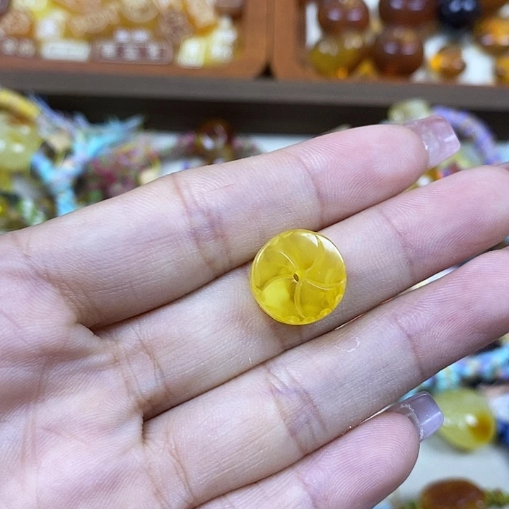 橄榄核吊坠隔片106