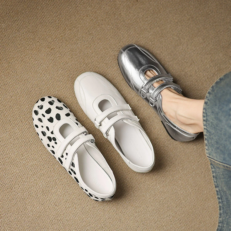 平底单鞋女2025年新款学院风百搭休闲舒适软底时尚气质乐福鞋子女