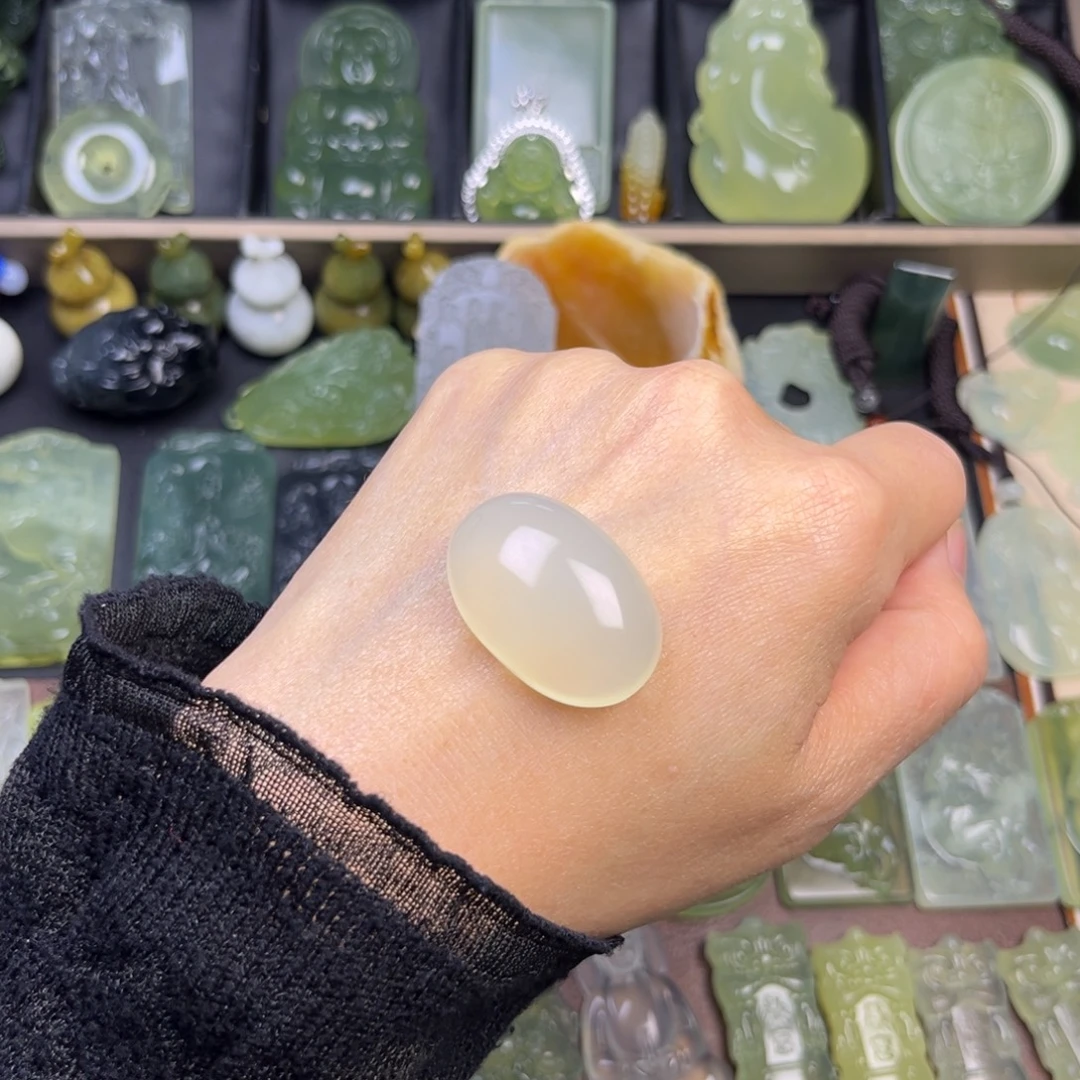 蛇纹石玉未镶嵌吊坠(不含链)