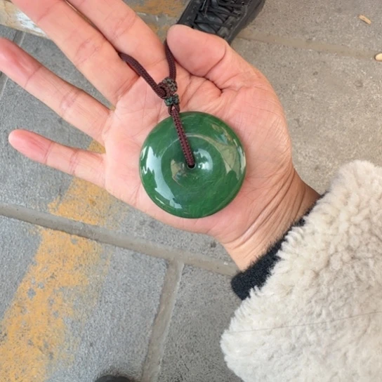 和田玉颈饰未镶嵌5.0碧玉平安扣