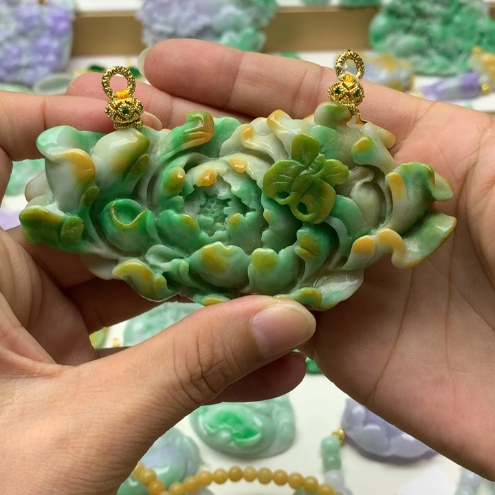 颈饰未镶嵌翡翠翡翠