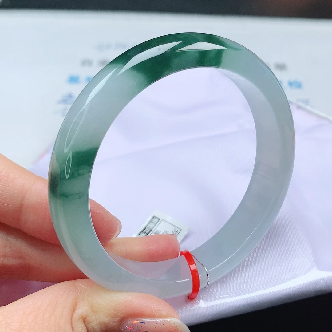 翡翠手镯未镶嵌57圈