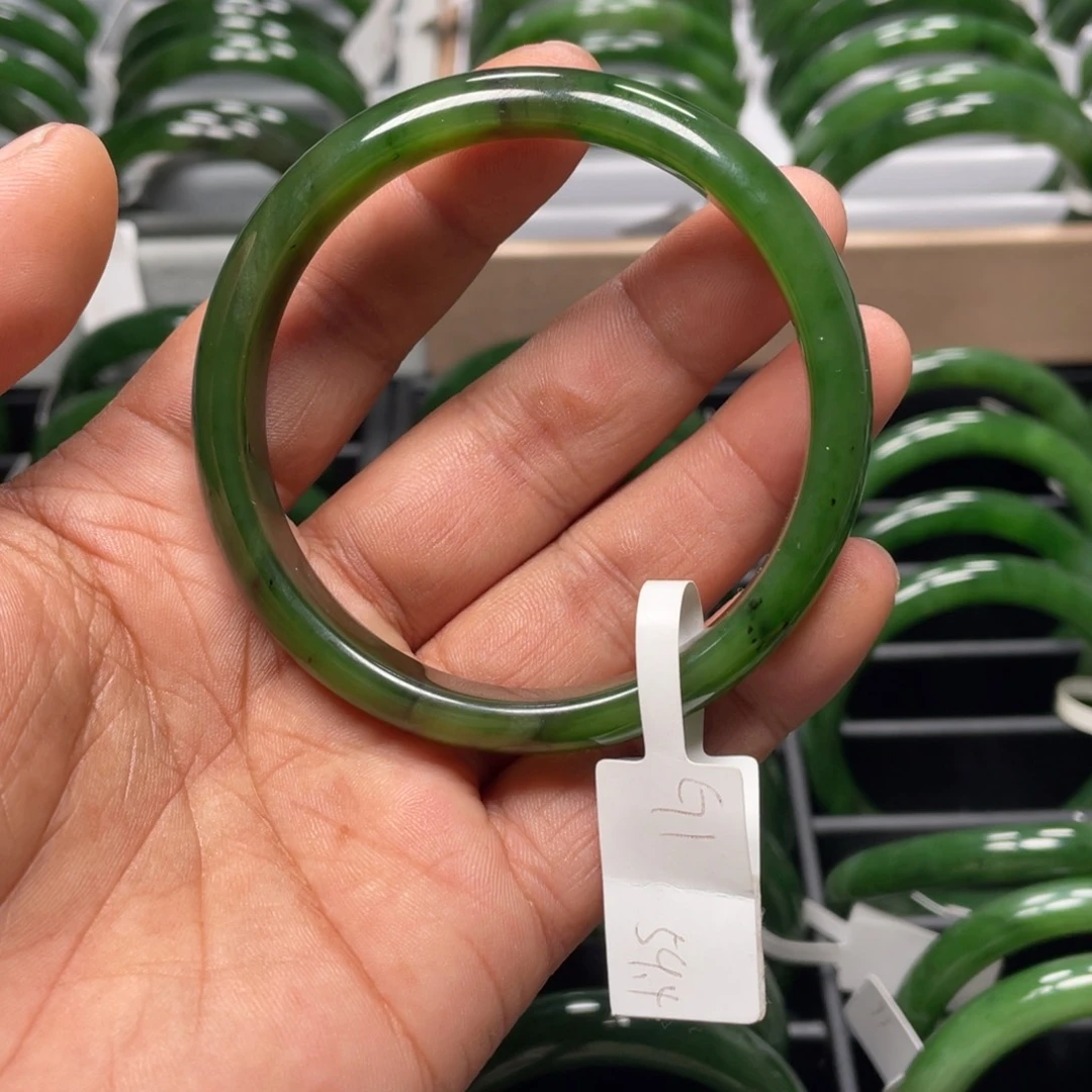 和田玉（碧玉）未镶嵌手镯瑕疵款特漏