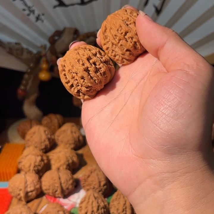 康***文玩核桃把件虎头