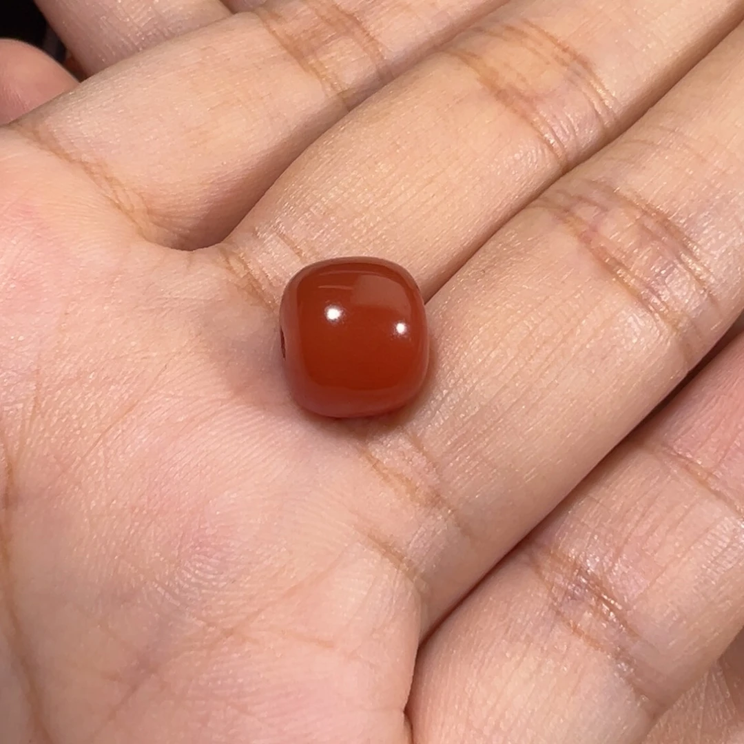 南红玛瑙未镶嵌珠宝奇石墨***空