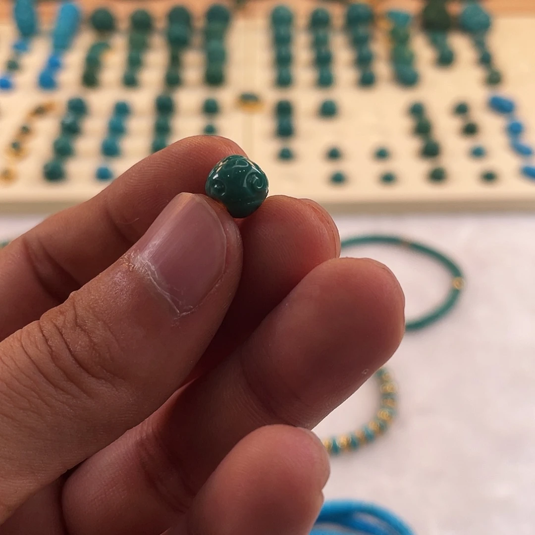 绿松石未镶嵌耳饰