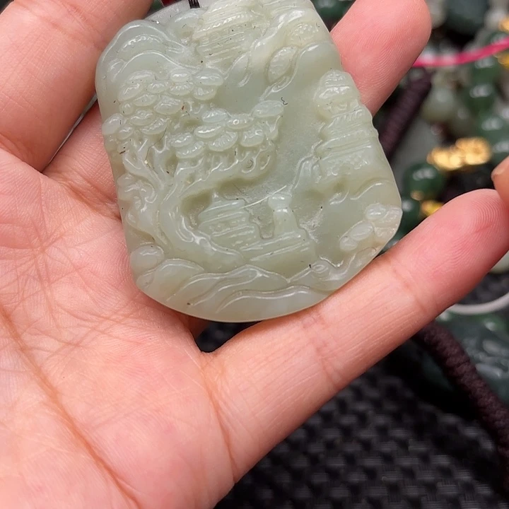和田玉未镶嵌颈饰