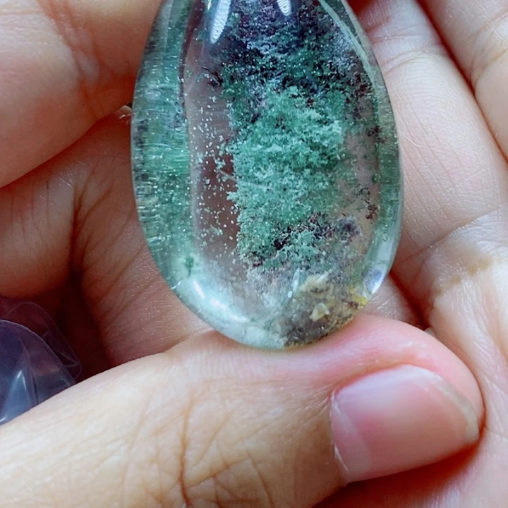 未镶嵌颈饰水晶水晶