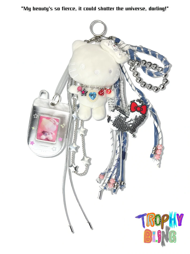 TROPHY BLING I 纯白牛仔编Kitty包挂