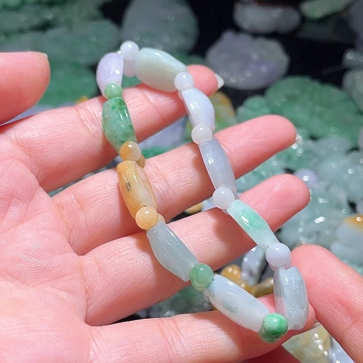颈饰未镶嵌翡翠天