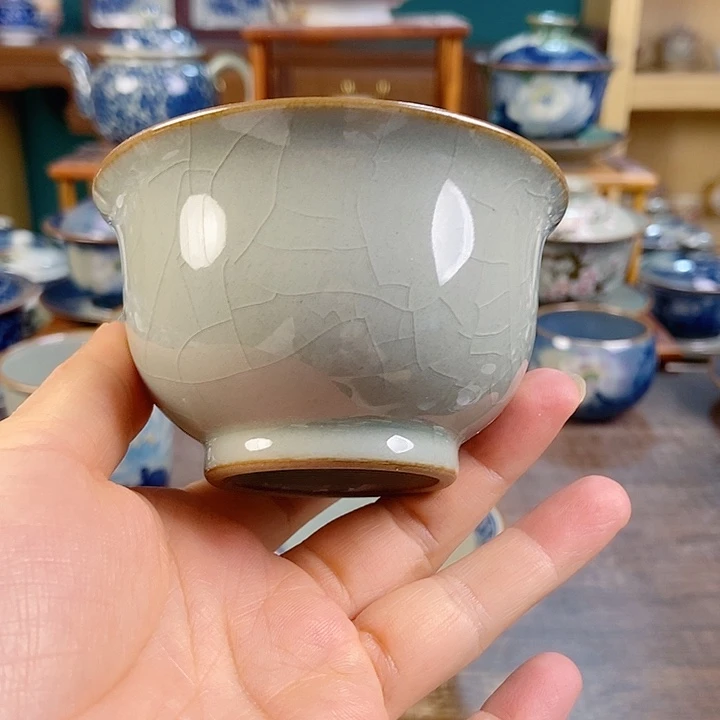 瓷片手工制作工艺精湛等