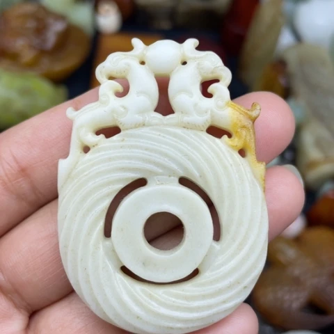 和田玉未镶嵌颈饰25