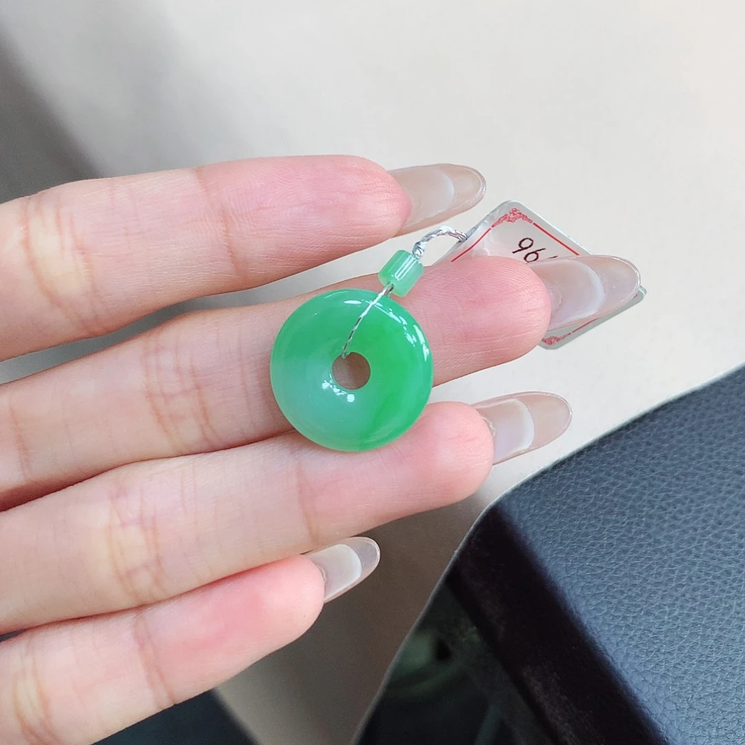 未镶嵌戒圈翡翠甜甜圈