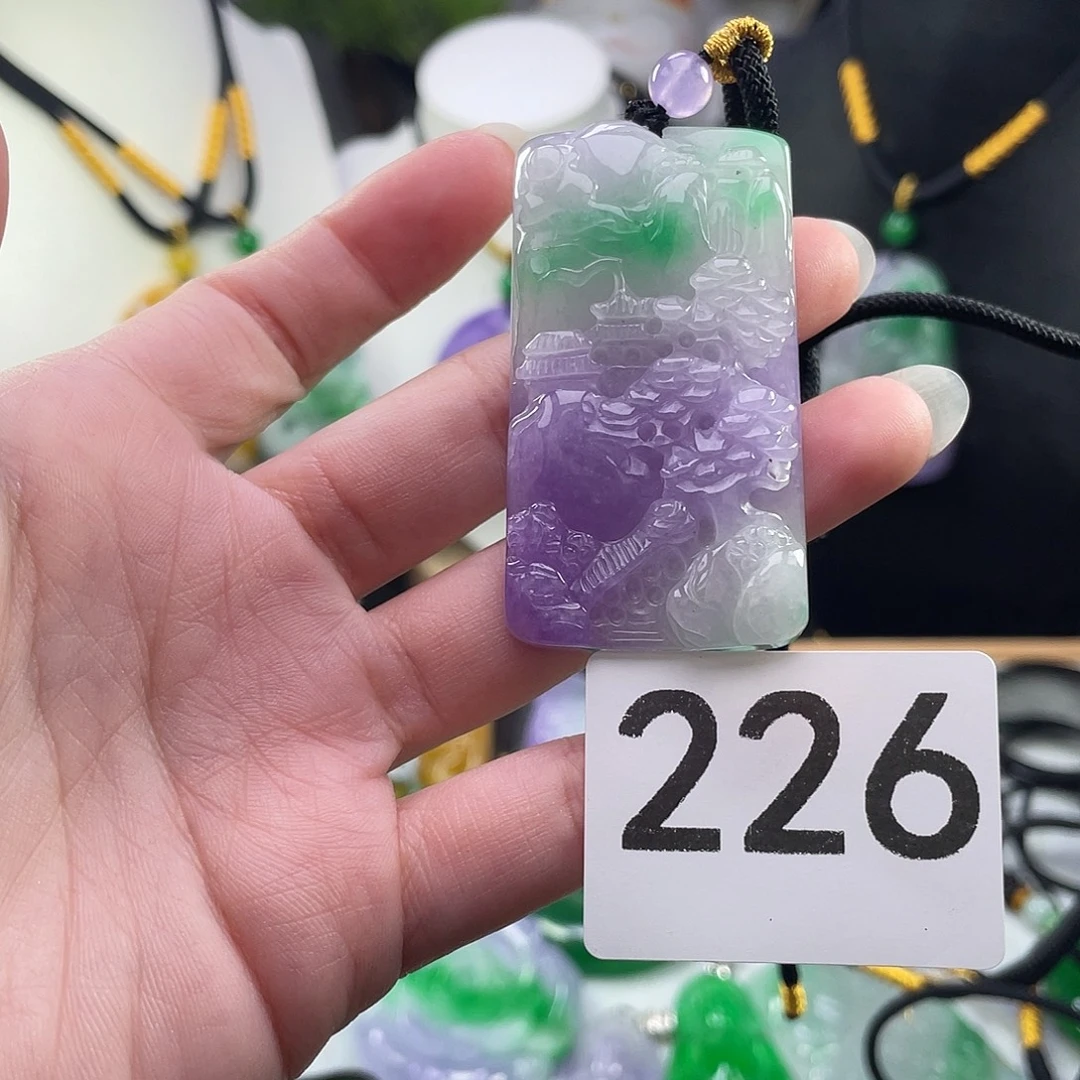 吊坠(赠链)未镶嵌翡翠