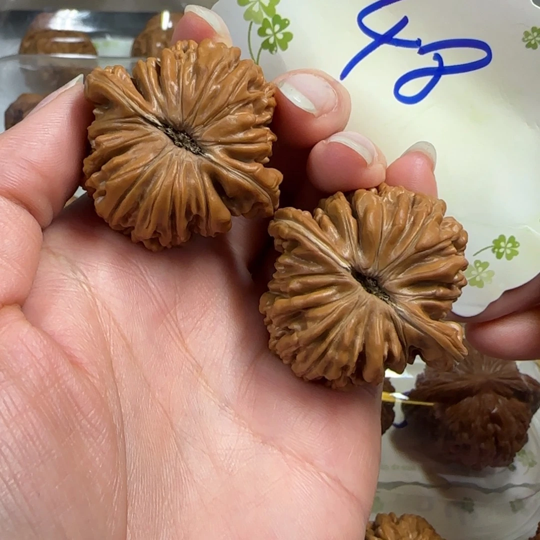 吊坠文玩核桃48号四座楼4.0