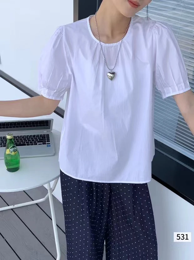 531 泡泡袖净版韩系小衫