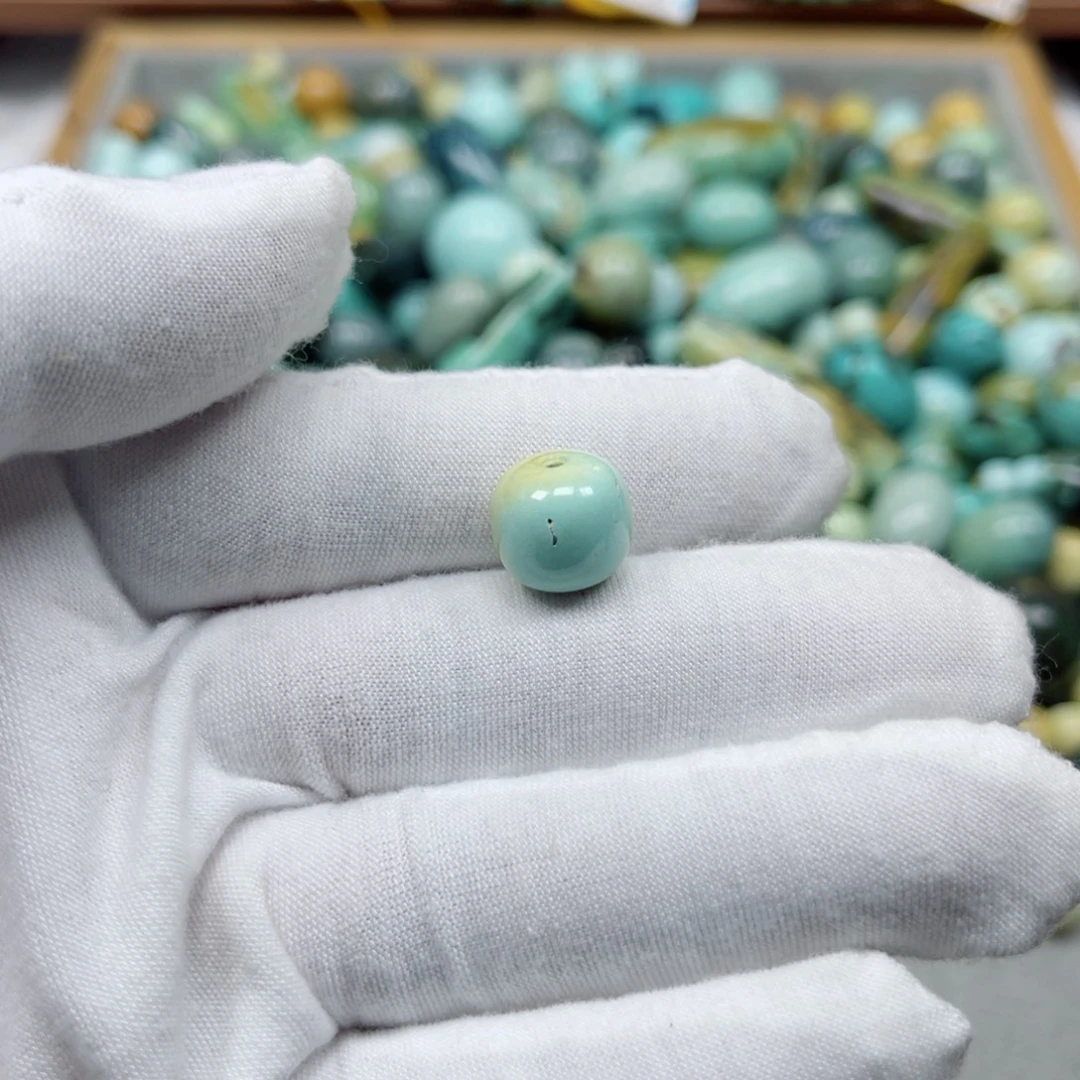 绿松石未镶嵌挂件