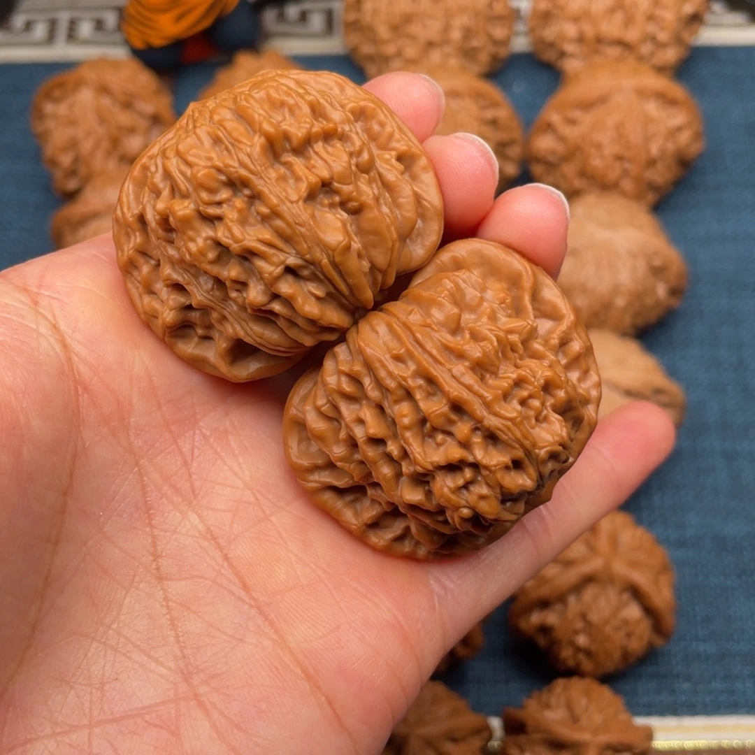 睡****文玩核桃把件44平谷楼