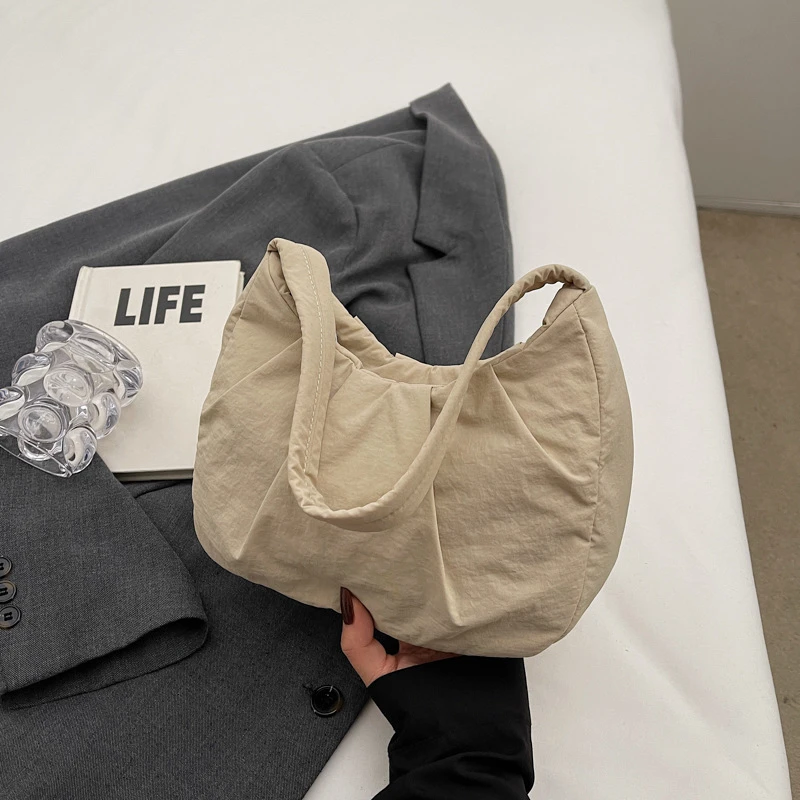 单肩包云朵纯色可折叠时尚韩版百搭小众托特包休闲日系网红