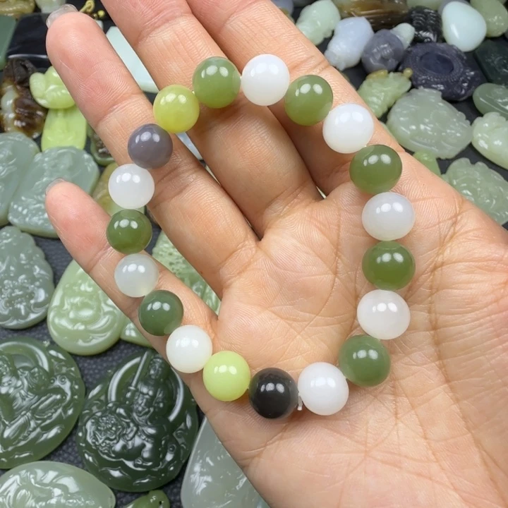 和田玉未镶嵌颈饰卡10