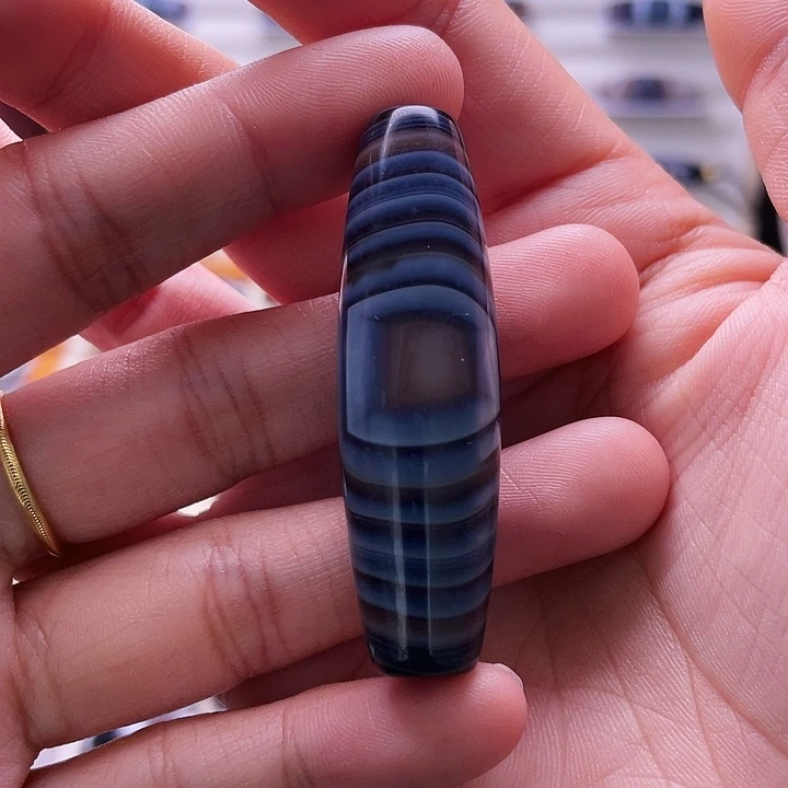 昂***扎玛瑙/玉髓未镶嵌颈饰